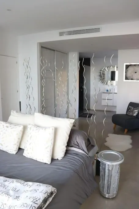 Amazing Villa In Benalmadena