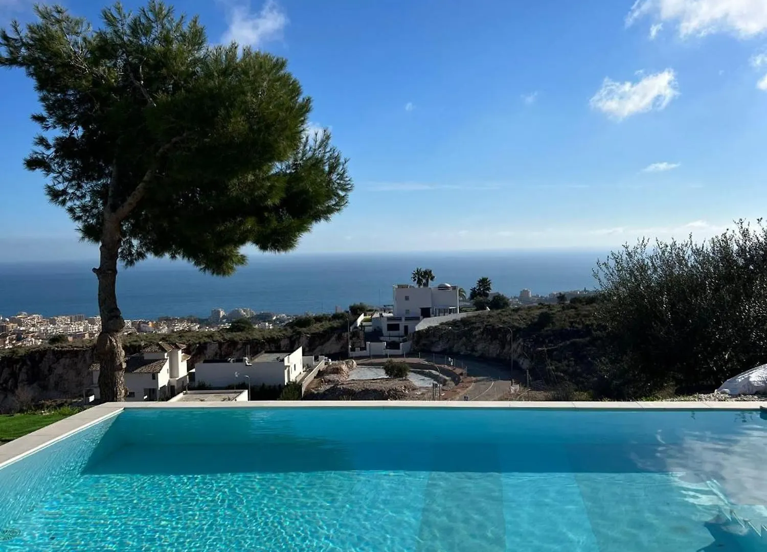 Amazing Villa In Benalmadena